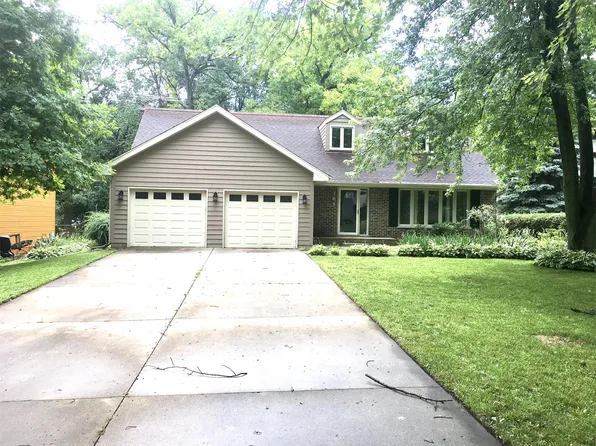 761 Cynthia Dr, Sandwich, IL 60548