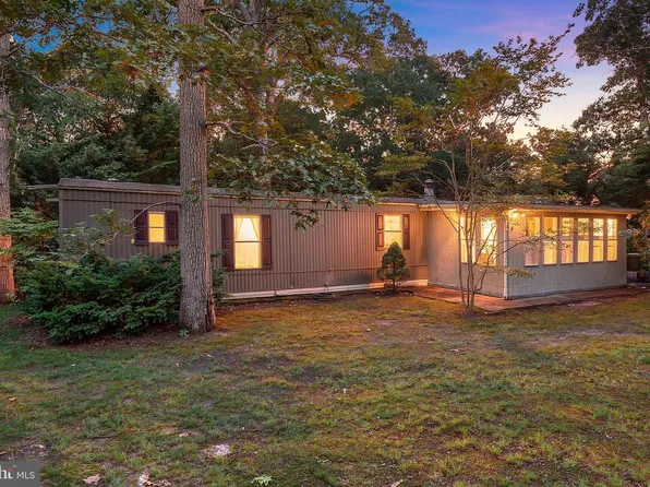18816 Sylvan Dr, Rehoboth Beach, DE 19971