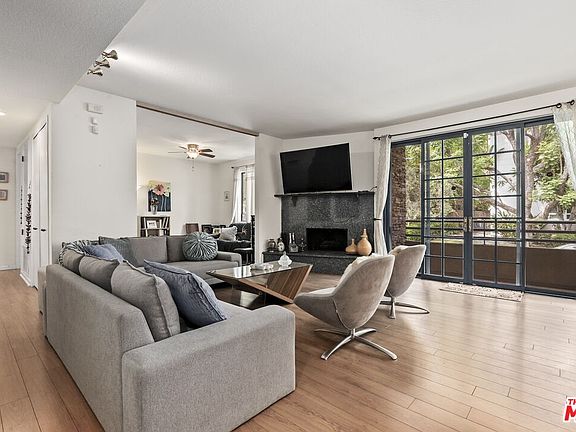 3rd image of 4230 Stansbury Ave APT 105