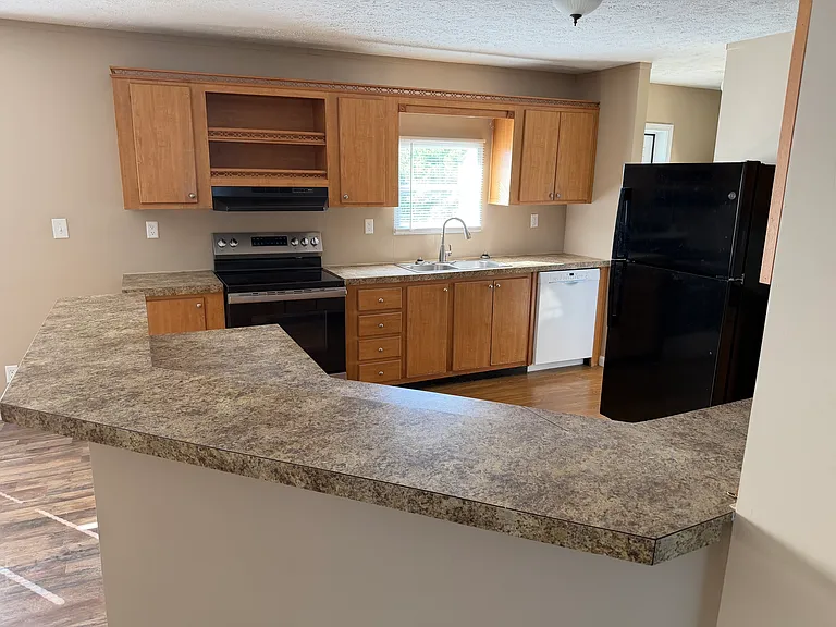 764 Medley Dr — Photo 5