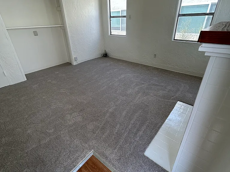 52 W Center St #B — Photo 7