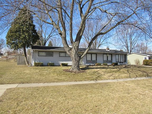 2nd image of 36854 N Grandwood Dr