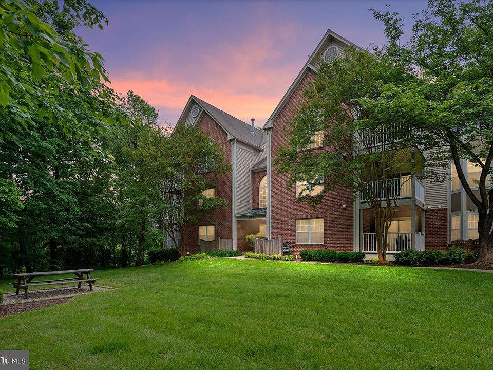 1st image of 617 Admiral Dr Unit 203