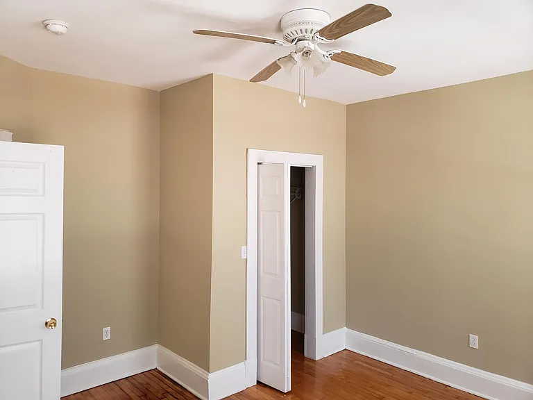 216 N Jefferson St — Photo 4