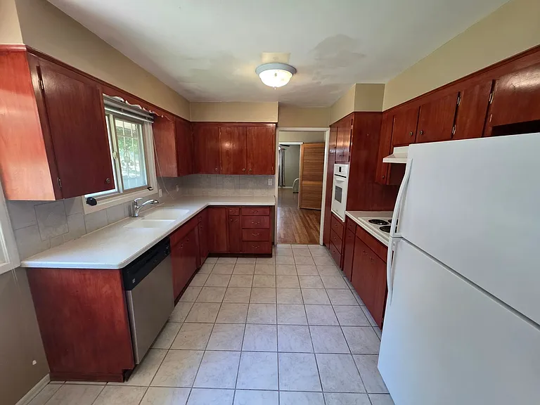 3718 E 15th Ave — Photo 12