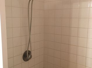 2 Summit Dr APT 24, Reading, MA 01867