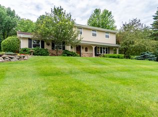 21663 Bonnie Ln, Lannon, WI