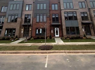 22520 Foundation Dr, Ashburn, VA 20148