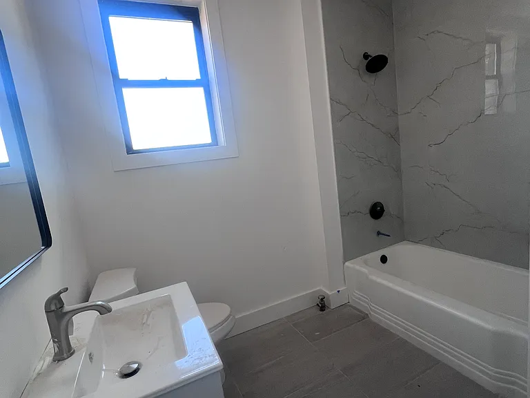35 Lawrence St #3 — Photo 5