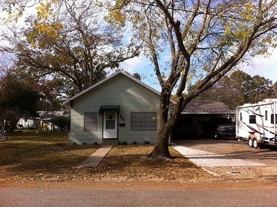 405 Lundy Ave, El Campo, TX, 77437