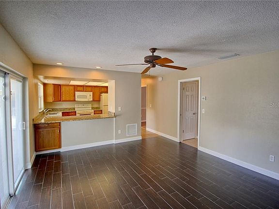 4th image of 4511 Crichton Ln