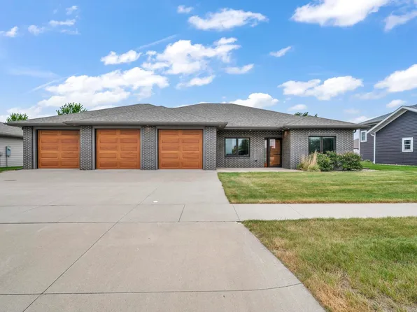 1630 Kristin Dr, Spencer, IA 51301