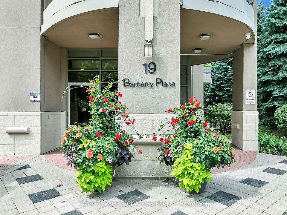 19 Barberry Pl #108