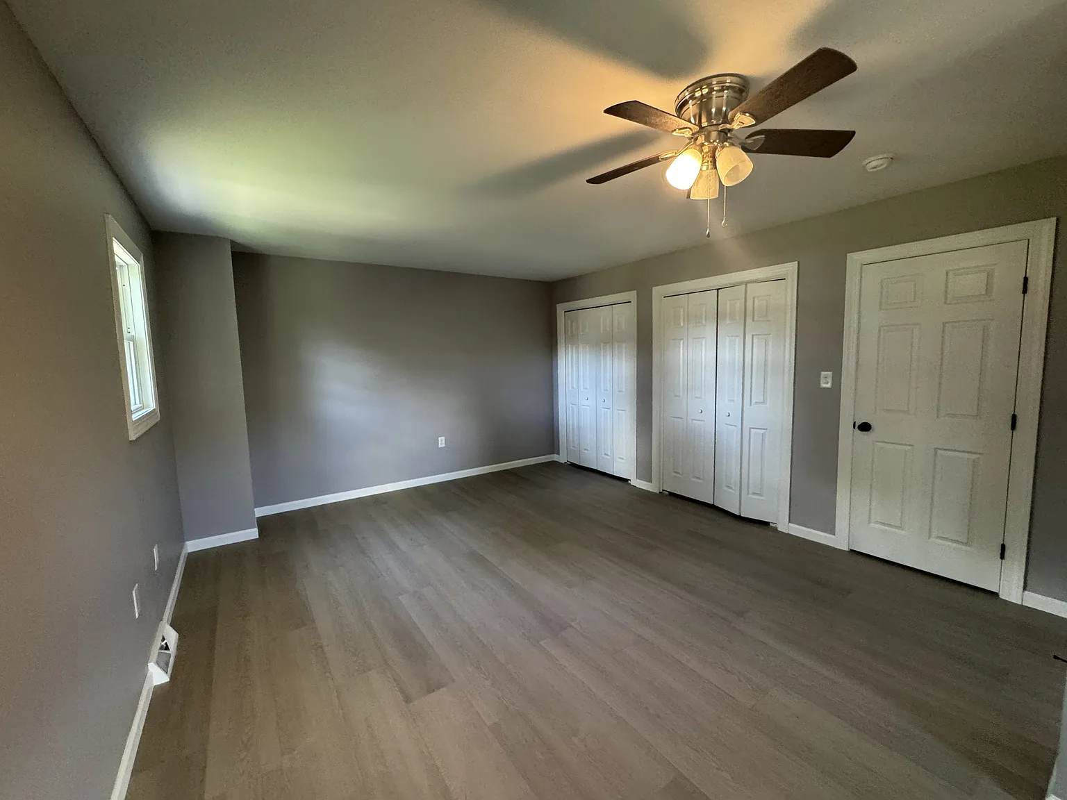 842 A Woodcrest Dr. - 1 — Photo 3