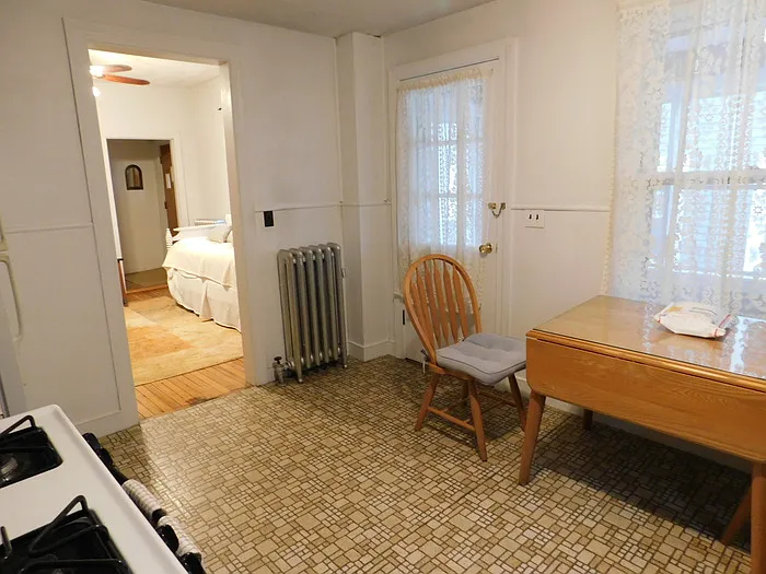 Wendell St — Photo 4