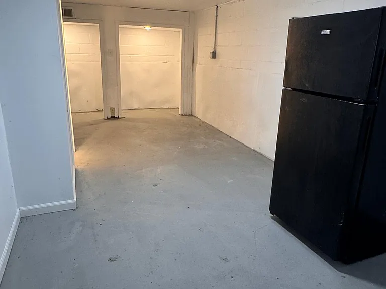 46 N Gilmore Blvd — Photo 26