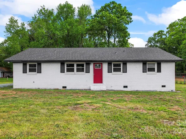 5704 Indian Trail Fairview Rd, Indian Trail, NC 28079