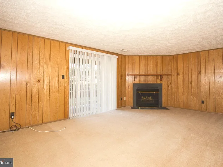 16 Castlehill Ct — Photo 22