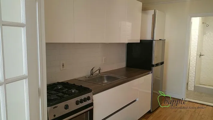 Rented by Bapple | media 9