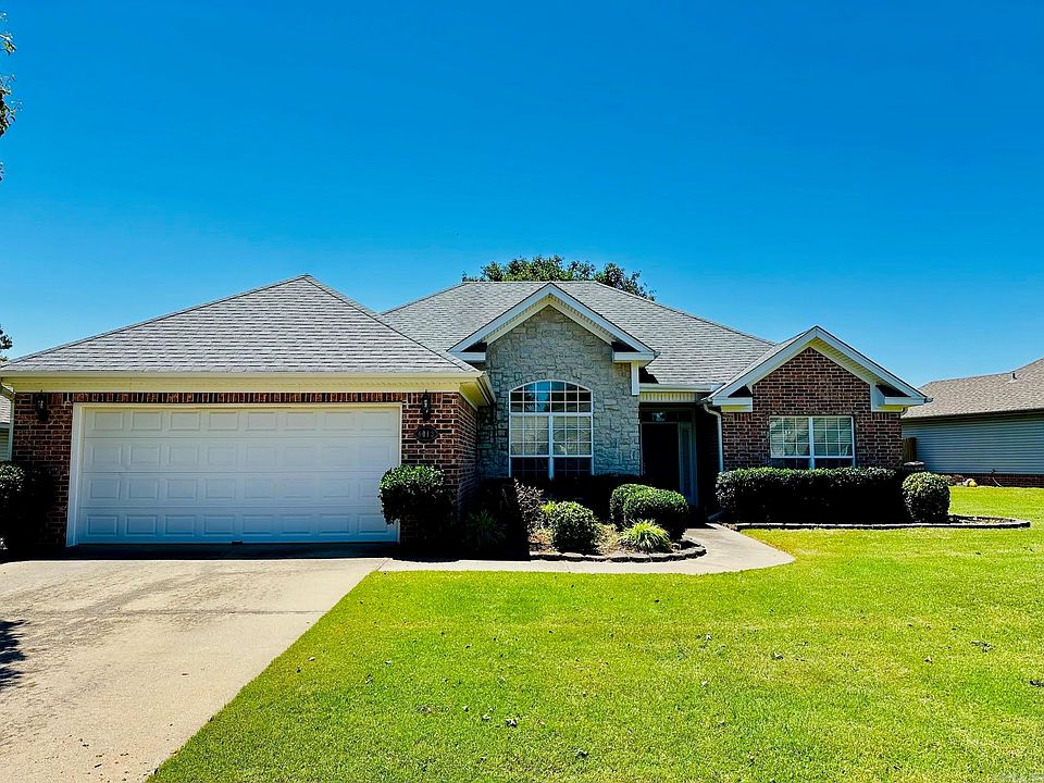 1st image of 4013 Evergreen Dr