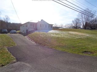 3373 Teays Valley Rd, Hurricane, WV 25526