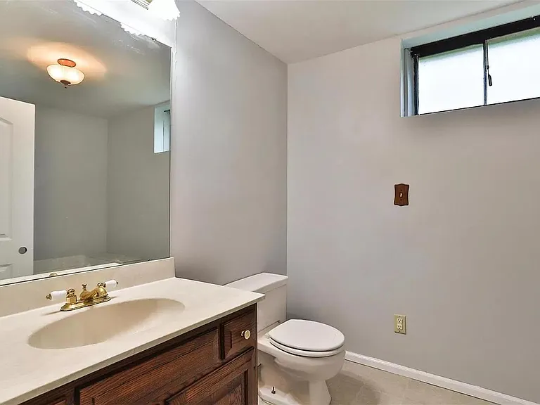 118 Irene Dr — Photo 11