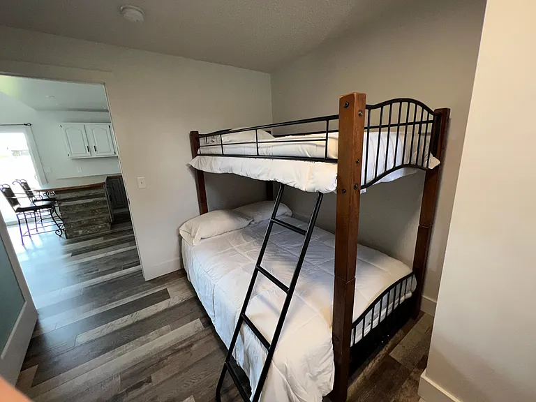 7155 Sypes Canyon Rd — Photo 31