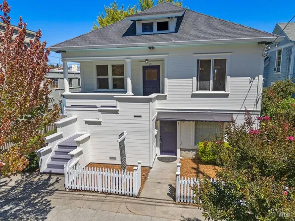 30 Liberty St, Petaluma, CA 94952
