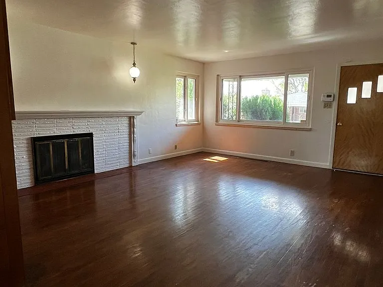 808 Helvetia Ave — Photo 5