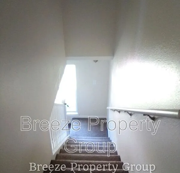 624 Hope St — Photo 6