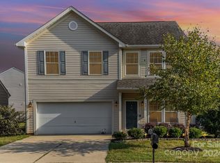 6502 Covington Commons Dr, Charlotte, NC 28227