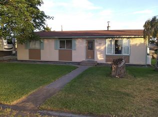 323 W 5th St, Warden, WA 98857