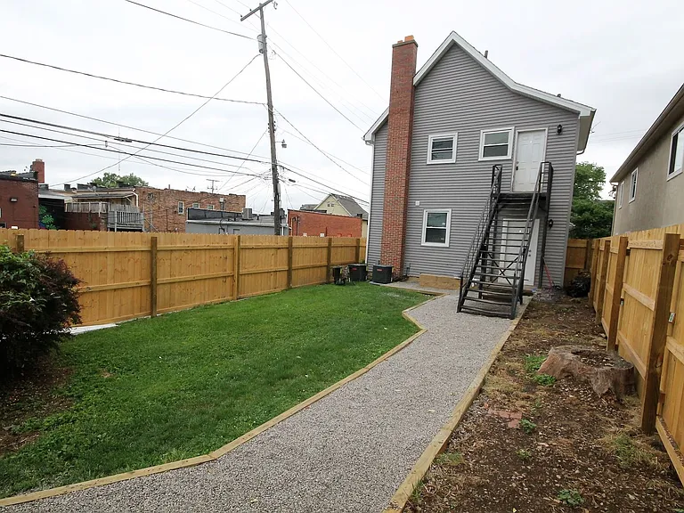 27 E Duncan St — Photo 25