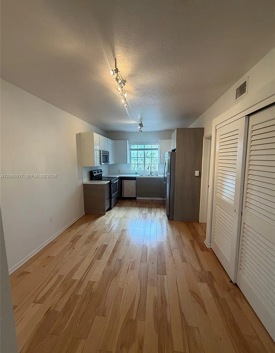Centerville Condo — Photo 3