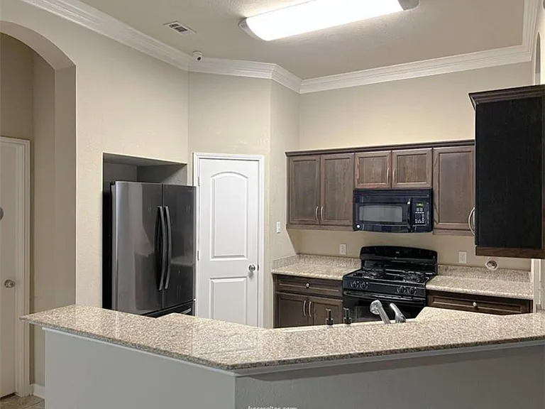 244 Fieldstone Pl — Photo 9