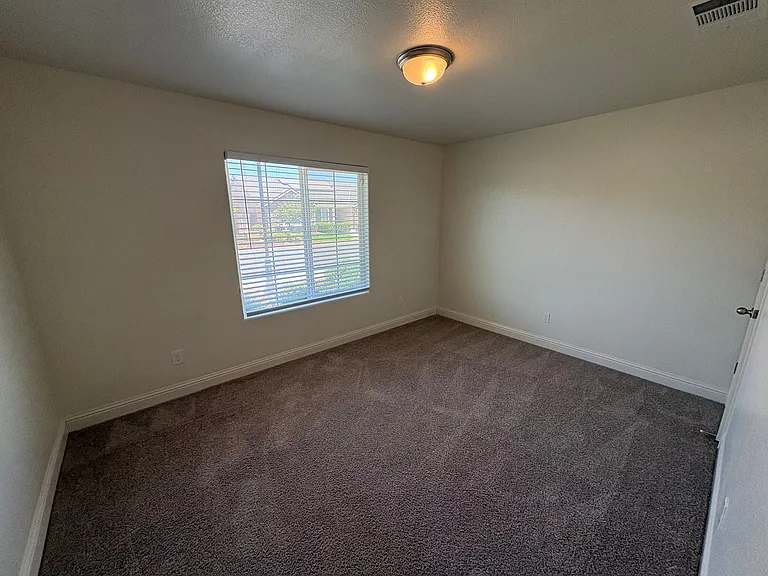 3227 Ferro Ct — Photo 8