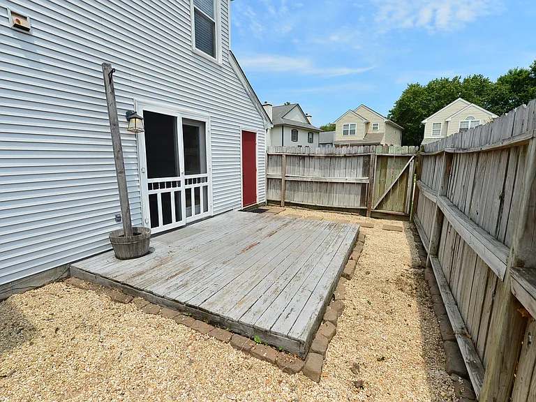 534 Pine Tops Ct — Photo 30