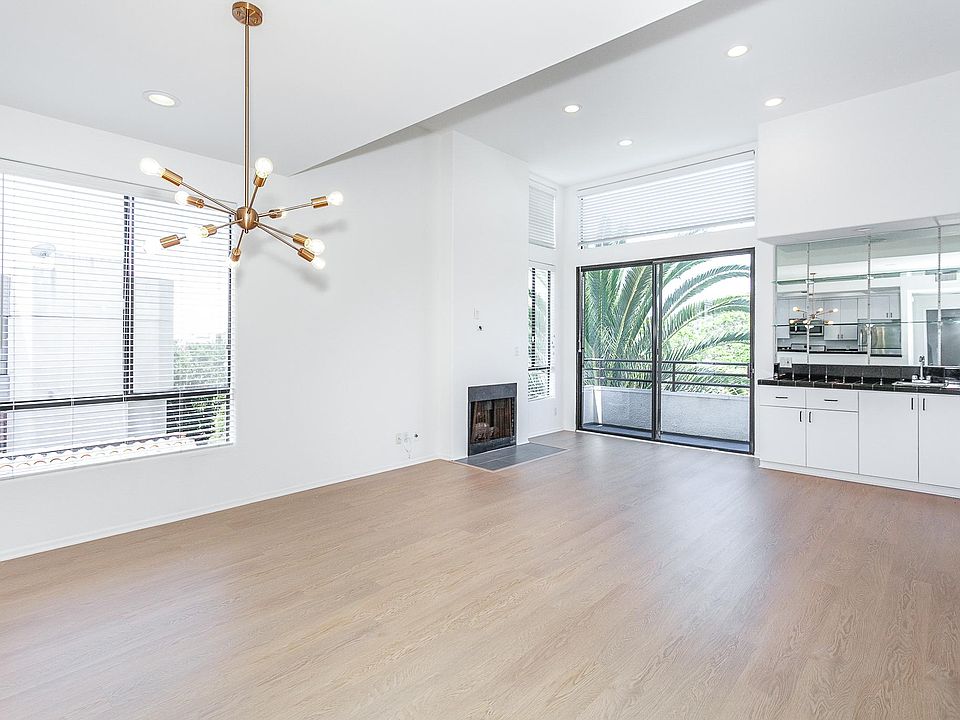 1st image of 906 S Wooster St APT 302