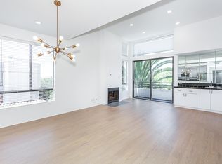 906 S Wooster St APT 302, Los Angeles, CA 90035