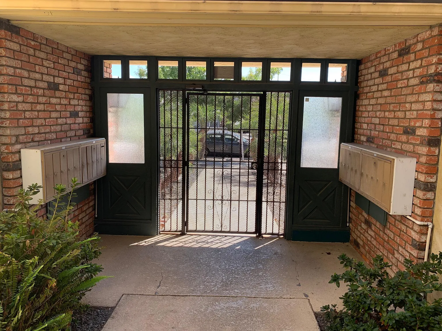 2 bed, 800 sqft, $2,495 — Photo 2
