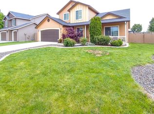 221 E Santiago Ct, Meridian, ID 83646