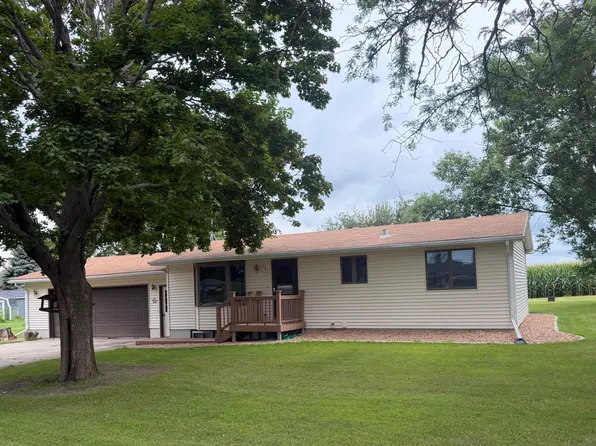 306 9th Ave, Clarkfield, MN 56223