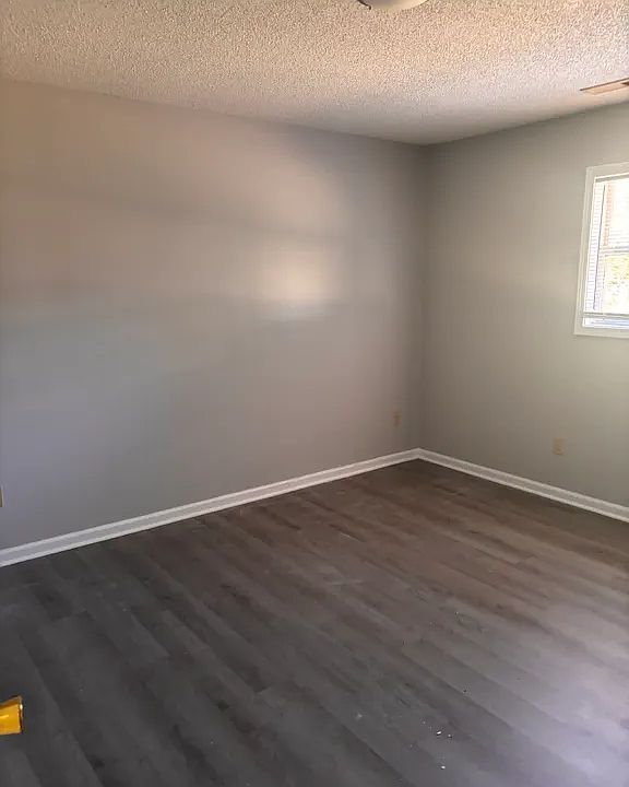 1st image of 1618 Campbell St APT B