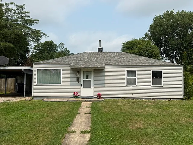 1429 Merrifield Ave — Photo 1