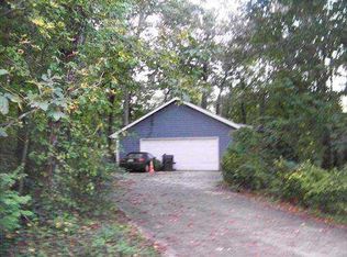 40 Robertson Rd, Dawsonville, GA 30534