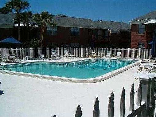 5th image of 1055 82nd Ter N APT G