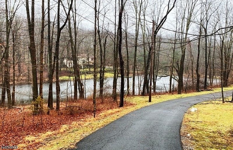 1st image of 553 Route 94