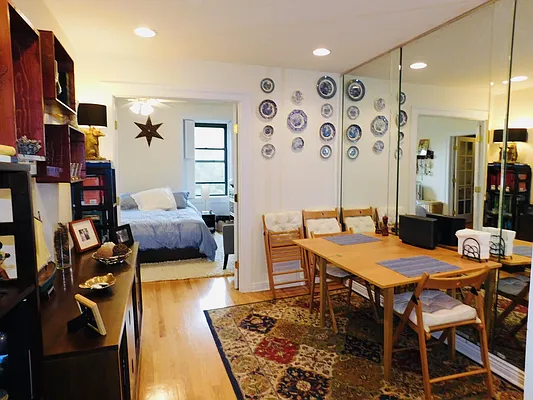 Rented by Compass | media 10