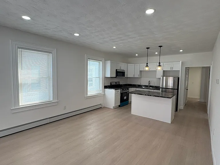 105 Beacon Ave #1 — Photo 8