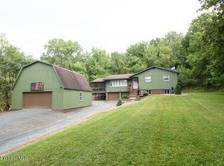 5927 Johnston Rd, Slingerlands, NY 12159